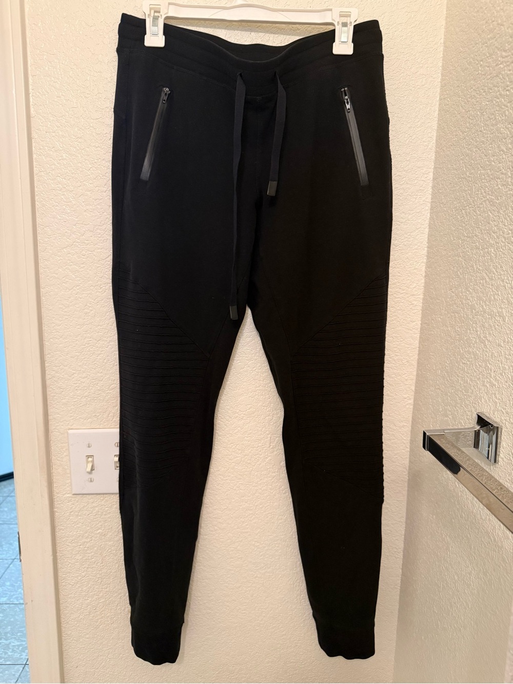ALO Yoga Black Moto Joggers with zipper pockets